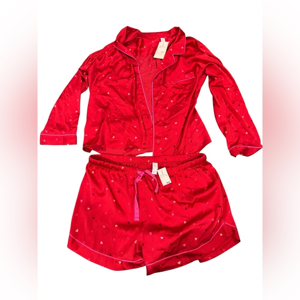 Red Heart Print Pajama Set, pajama set, satin, satin pjs, pajamas, women’s pjs